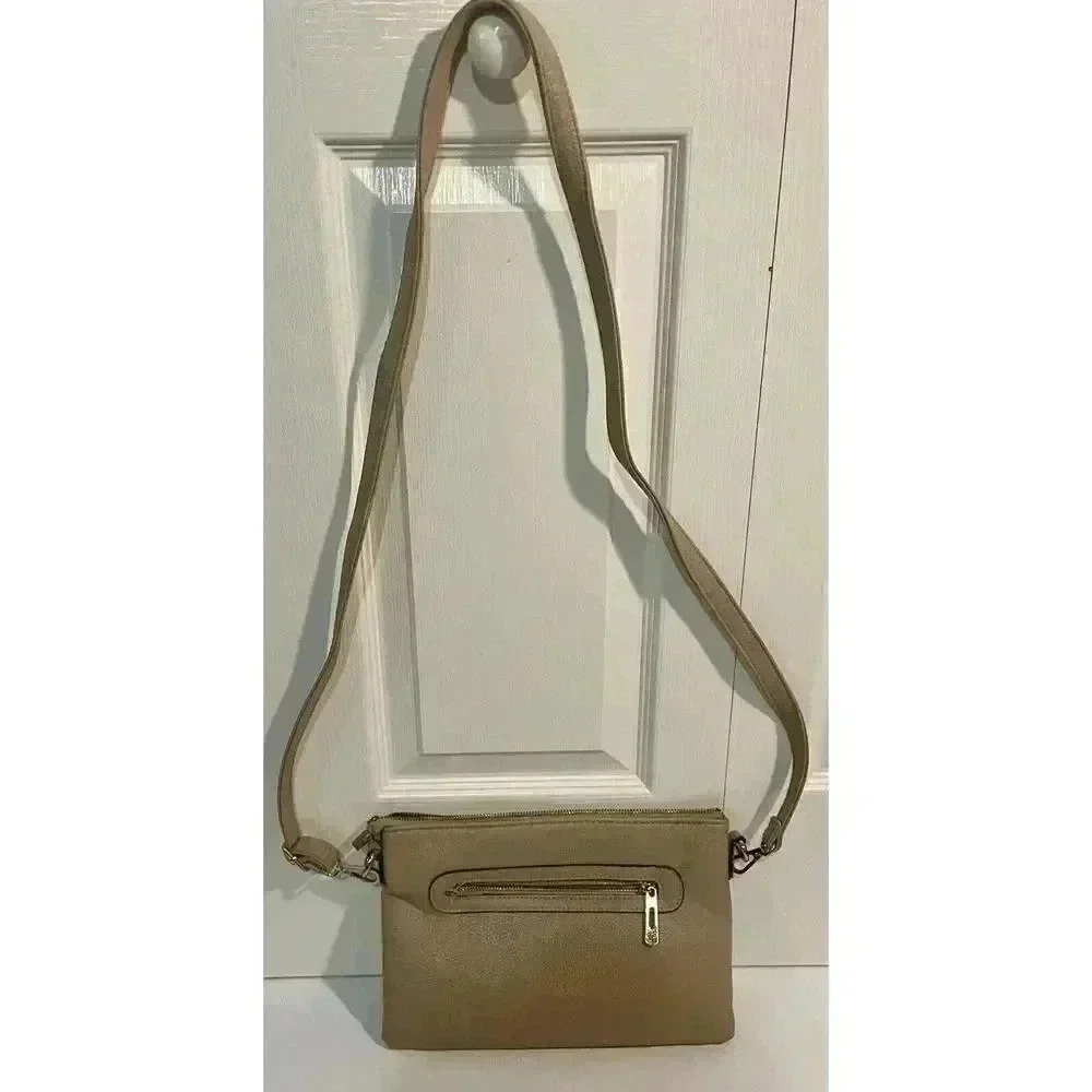 Humble Chic‎ Vegan Leather Wristlet Clutch Small Purse Crossbody Bag Beige